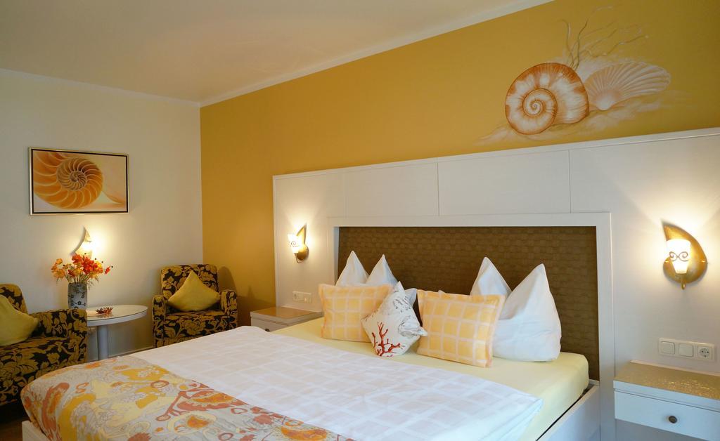 Hotel Garni Inselparadies Цингст Номер фото