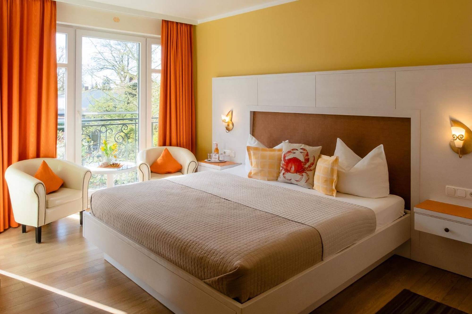 Hotel Garni Inselparadies Цингст Экстерьер фото