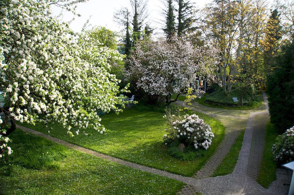 Hotel Garni Inselparadies Цингст Экстерьер фото