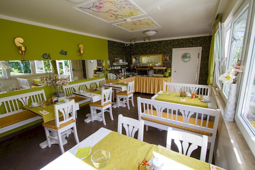 Hotel Garni Inselparadies Цингст Экстерьер фото